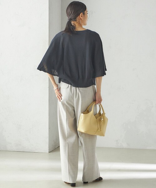 SHIPS(シップス)の「〈手洗い可能〉ホール ガーメント ケープ デザイン カーディガン(カーディガン/ボレロ・レディース・イエロー系/オフホワイト/ブラック・ONE SIZE)」の8枚目の写真