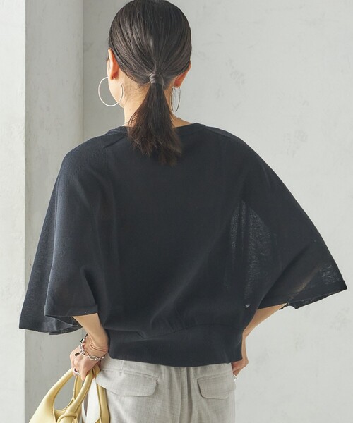 SHIPS(シップス)の「〈手洗い可能〉ホール ガーメント ケープ デザイン カーディガン(カーディガン/ボレロ・レディース・イエロー系/オフホワイト/ブラック・ONE SIZE)」の15枚目の写真