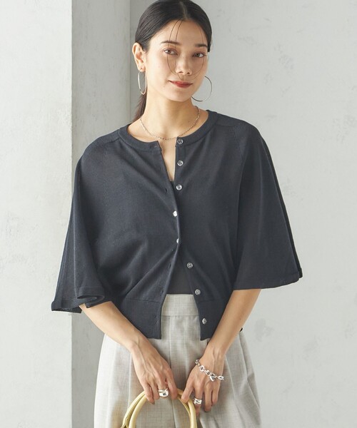 SHIPS(シップス)の「〈手洗い可能〉ホール ガーメント ケープ デザイン カーディガン(カーディガン/ボレロ・レディース・イエロー系/オフホワイト/ブラック・ONE SIZE)」の17枚目の写真