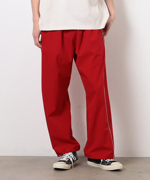 Purple&Yellow(パープルアンドイエロー)の「ナイロンストレッチトラックパンツ(その他パンツ・メンズ・レッド/ブラック・X-SMALL/LARGE/MEDIUM/SMALL)」の2枚目の写真