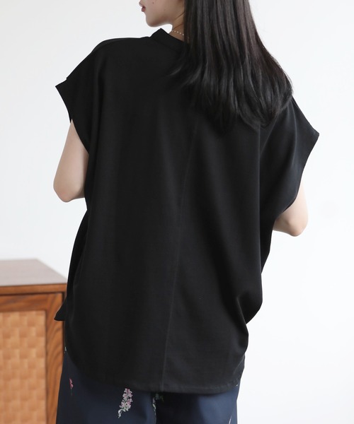 SUNFLOWER EIGHT(サンフラワーエイト)の「キーネックトップス(Tシャツ/カットソー・レディース・アイボリー/スモーキーグリーン系/ブラック・M)」の6枚目の写真