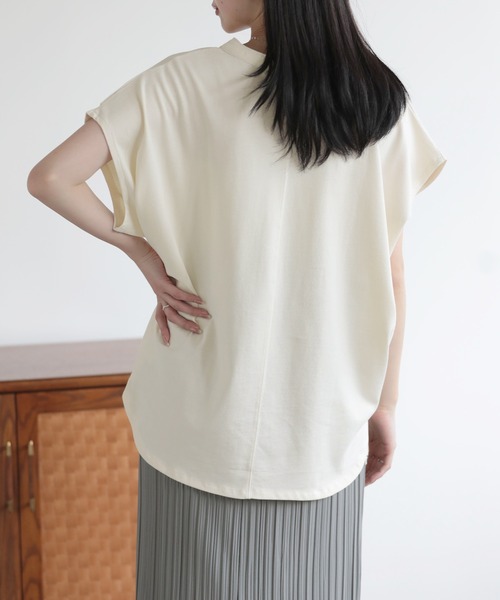 SUNFLOWER EIGHT(サンフラワーエイト)の「キーネックトップス(Tシャツ/カットソー・レディース・アイボリー/スモーキーグリーン系/ブラック・M)」の10枚目の写真