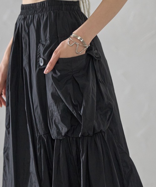 each(イーチ)の「サイドポケットナイロンミディスカート(スカート・レディース・グレー/ブラック/ライトグレー・FREE)」の7枚目の写真