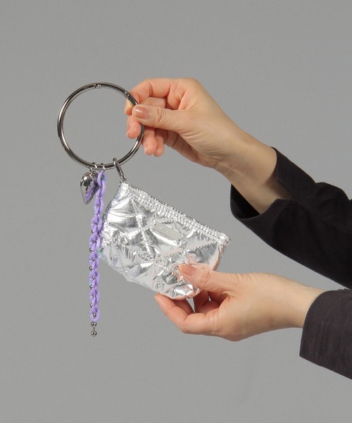 niko and...(ニコアンド)の「リングハンドルポーチチャーム(チャーム・レディース・グリーン/グレー/ブラック/ホワイト/パープル/その他1・0)」の7枚目の写真