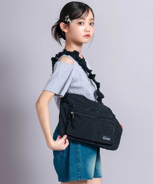 ZIDDY（ジディ）の「【 ニコ☆プチ 掲載 】ギャザーフリルショルダーバッグ（バックパック/リュック・キッズ・グレー/ブラック・FREE）」の3枚目の写真