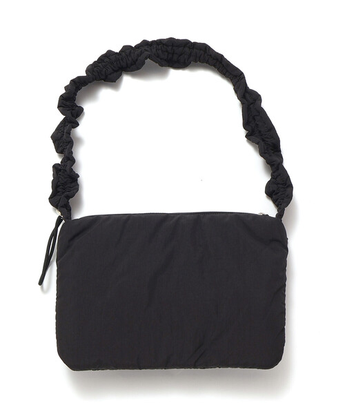 ZIDDY（ジディ）の「【 ニコ☆プチ 掲載 】ギャザーフリルショルダーバッグ（バックパック/リュック・キッズ・グレー/ブラック・FREE）」の8枚目の写真