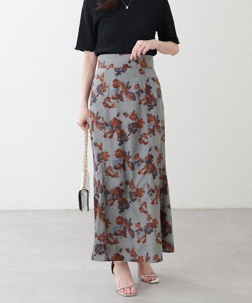 natural couture（ナチュラルクチュール）の「【WEB限定】花柄マーメイドスカート（スカート・レディース・ブラウン/ベージュ/グレー・FREE）」の4枚目の写真
