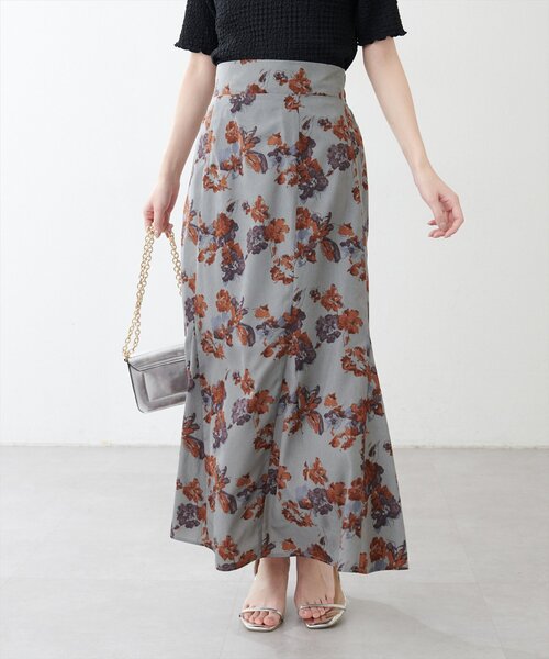 natural couture（ナチュラルクチュール）の「【WEB限定】花柄マーメイドスカート（スカート・レディース・ブラウン/ベージュ/グレー・FREE）」の5枚目の写真