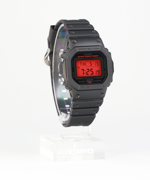 Black and Red Series / DW-5600BBR-1JF（デジタル腕時計）｜G-SHOCK