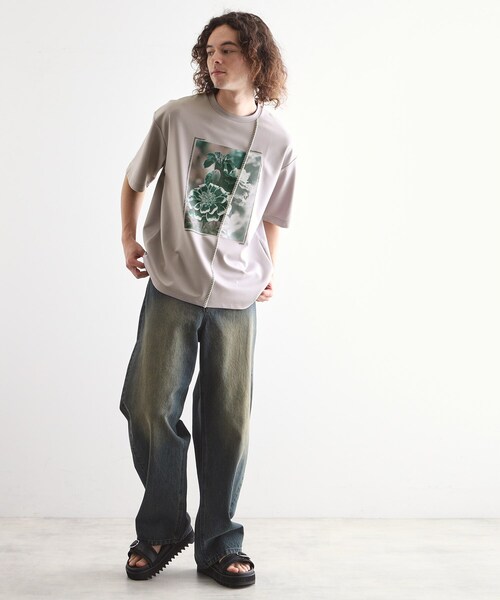 tk.TAKEO KIKUCHI（ティーケータケオキクチ）の「インバージョンフラワーカットソー（Tシャツ/カットソー・メンズ・ホワイト/ライトグレー/ブラック・01/02/03）」の8枚目の写真