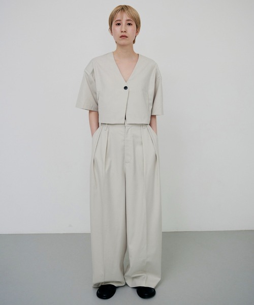 lit（リット）の「Over Shoulder Half Sleeve Jaket（ノーカラージャケット・レディース・ブラック/キナリ・FREE）」の7枚目の写真