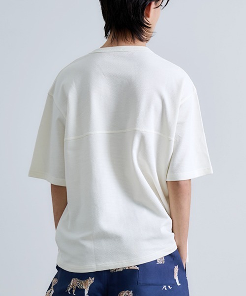 Revo.(レボ)の「Revo. カノコ裏毛 SS Tee(Tシャツ/カットソー・メンズ・ブラック/グレイッシュベージュ/グリーン/ホワイト・2/1)」の11枚目の写真