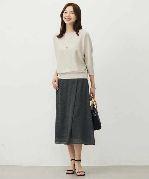 J.PRESS Ladies(J.プレス レディス)の「【WEB限定カラーあり・洗える・抗菌防臭】COTTON POLYESTER ドルマンスリーブ ニット(ニット/セーター・レディース・ライトグレー系/ネイビー系/スカイブルー系/オレンジ系/ピンク系・SMALL)」の15枚目の写真