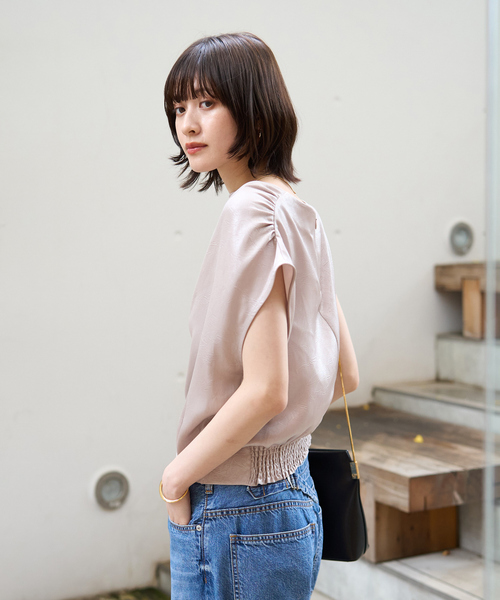 EMMA ROUGE VIF(エマルージュヴィフ)の「【一部店舗限定】アシメドレープブラウス(シャツ/ブラウス・レディース・オフホワイト/グレイッシュベージュ・フリー)」の7枚目の写真