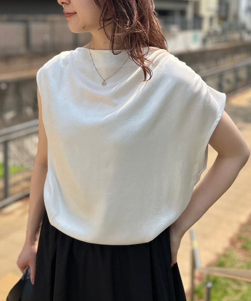 EMMA ROUGE VIF(エマルージュヴィフ)の「【一部店舗限定】アシメドレープブラウス(シャツ/ブラウス・レディース・オフホワイト/グレイッシュベージュ・フリー)」の20枚目の写真
