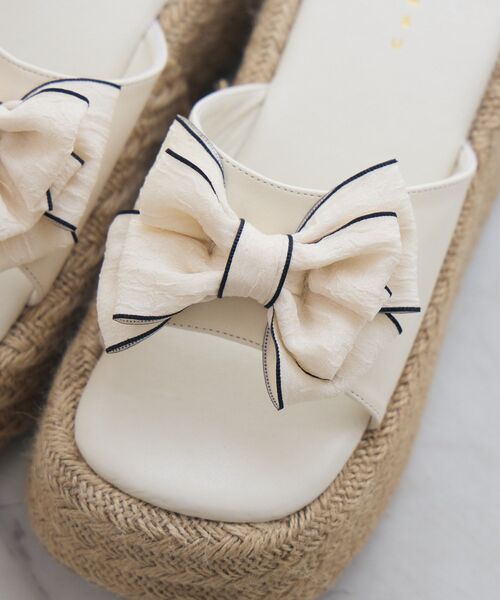 ems excite（エムズエキサイト）の「リボンジュートサンダル（サンダル・レディース・ブラック/オフホワイト/シルバー・MEDIUM/LARGE）」の12枚目の写真