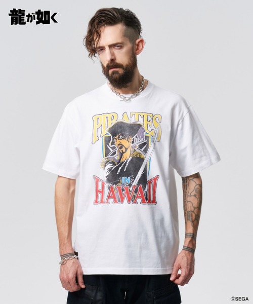 glamb（グラム）の「Pirates in Hawaii T-shirt / パイレーツインハワイTシャツ（Tシャツ/カットソー・メンズ・ホワイト/ブラック・M/L/XL）」の2枚目の写真
