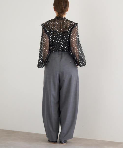 IENA（イエナ）の「《WEB限定/追加2》楊柳フリルピンタックブラウス（シャツ/ブラウス・レディース・ブラック・FREE）」の3枚目の写真