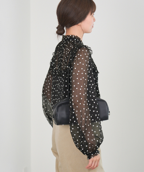 IENA（イエナ）の「《WEB限定/追加2》楊柳フリルピンタックブラウス（シャツ/ブラウス・レディース・ブラック・FREE）」の8枚目の写真