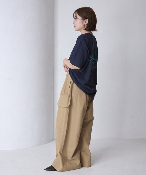 AMERICANA（アメリカーナ）の「Americana/アメリカーナ 別注 丸胴 ラフィー天竺 ロゴプリントTEE / リラックスフィット バックプリント半袖Tシャツ（Tシャツ/カットソー・レディース・ブラウン/ネイビー/ホワイト・FREE）」の13枚目の写真