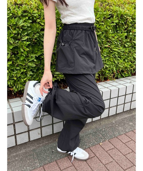 WC（ダブル シー）の「スカートドッキングナイロンパンツ（その他パンツ・レディース・チャコールグレー/ブラック・FREE）」の9枚目の写真