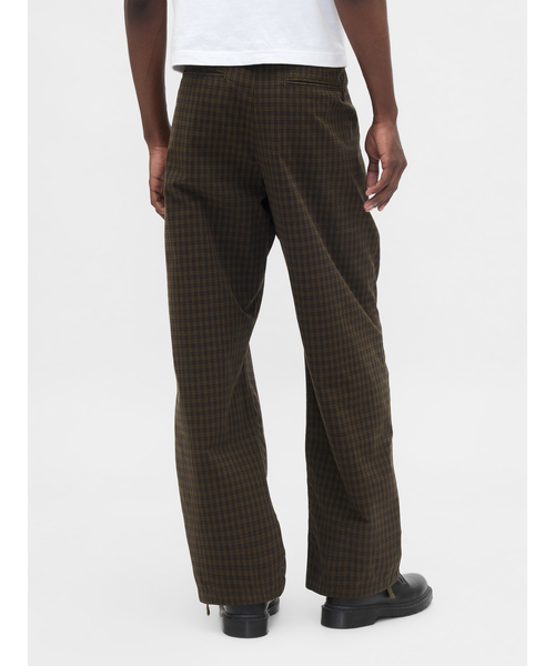GAP（ギャップ）の「プレイド タック入りパンツ（その他パンツ・メンズ・ホワイト系その他/カーキ/ブラック・XS/S/M/L/XL）」の6枚目の写真