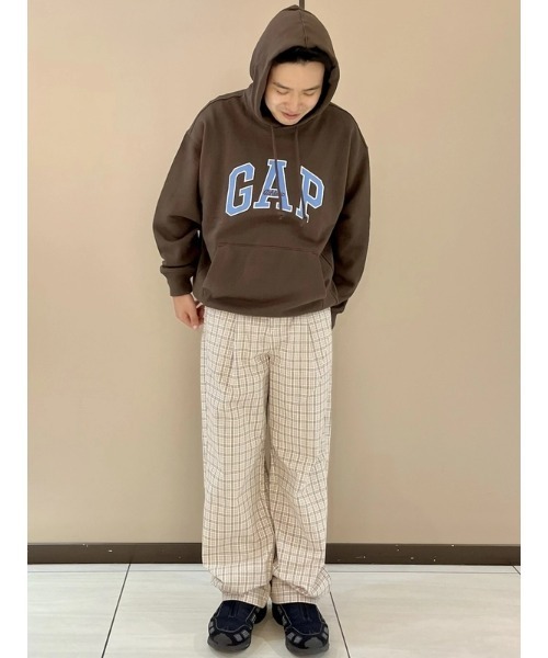 GAP（ギャップ）の「プレイド タック入りパンツ（その他パンツ・メンズ・ホワイト系その他/カーキ/ブラック・XS/S/M/L/XL）」の18枚目の写真