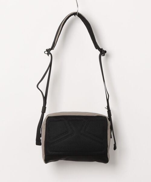 Timberland（ティンバーランド）の「ウェザーレディー クロスボディ バッグ（ショルダーバッグ・メンズ・ライトブラウン・FREE）」の2枚目の写真