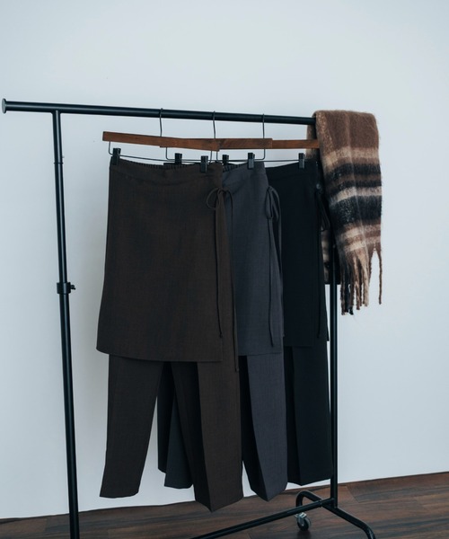 Shelly island（シェリーアイランド）の「レイヤードスラックスパンツ（その他パンツ・レディース・グレー/ブラック/ブラウン・FREE）」の4枚目の写真