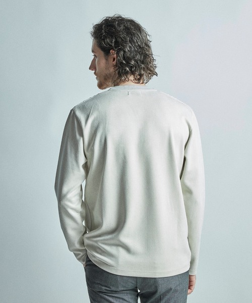 MEN'S BIGI（メンズビギ）の「ニットコンビ フェイクスエード長袖Tシャツ（Tシャツ/カットソー・メンズ・マスタード/ブラウン/グレー/ブラック・04/02/01/03）」の11枚目の写真