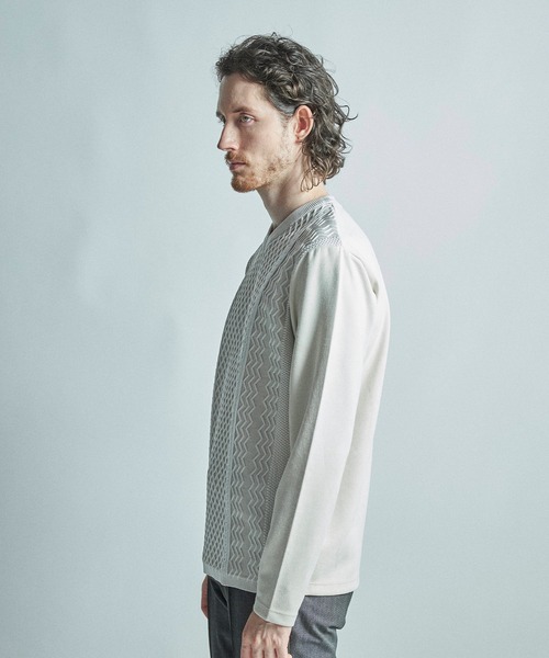 MEN'S BIGI（メンズビギ）の「ニットコンビ フェイクスエード長袖Tシャツ（Tシャツ/カットソー・メンズ・マスタード/ブラウン/グレー/ブラック・04/02/01/03）」の12枚目の写真