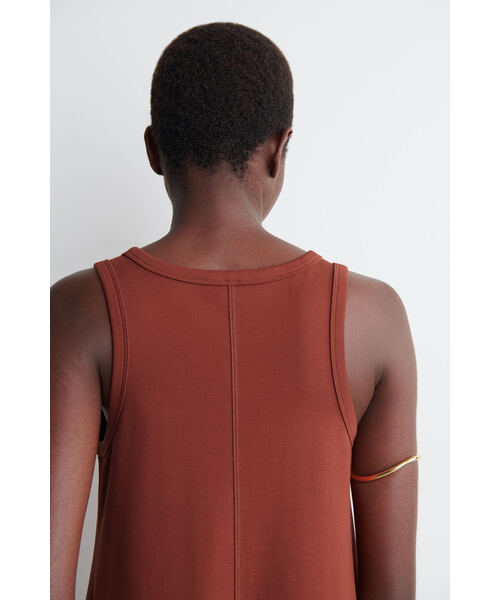 COS（コス）の「コットンジャージー ミニ スウィングドレス（ワンピース・レディース・レッド/ネイビー・S/M/L/XS）」の10枚目の写真