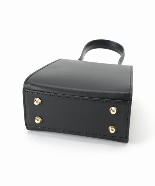 La TOTALITE(ラトータリテ)の「MILOS/ミロス ビット付きミニバッグ(ショルダーバッグ・レディース・ボルドー/ブラック・FREE)」の16枚目の写真