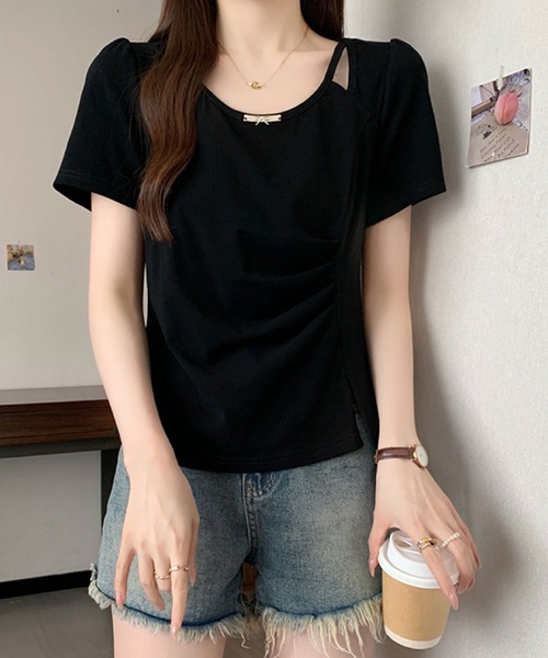 2ly2（トゥーリートゥー）の「ドレープ＆カットデザイントップス（Tシャツ/カットソー・レディース・ブルー/ホワイト/ブラック・FREE）」の18枚目の写真