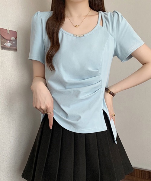 2ly2（トゥーリートゥー）の「ドレープ＆カットデザイントップス（Tシャツ/カットソー・レディース・ブルー/ホワイト/ブラック・FREE）」の16枚目の写真