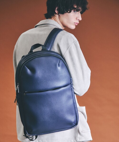 ABAHOUSE（アバハウス）の「【WEB別注】シボレザー スマートリュック / バックパック / 15.0インチPC対応 / A4サイズ対応可能（バックパック/リュック・メンズ・ネイビー/ブラック/グレー・フリー）」の3枚目の写真