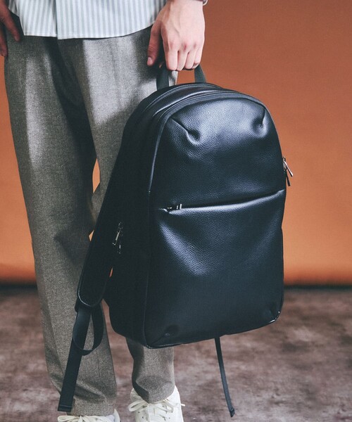 ABAHOUSE（アバハウス）の「【WEB別注】シボレザー スマートリュック / バックパック / 15.0インチPC対応 / A4サイズ対応可能（バックパック/リュック・メンズ・ネイビー/ブラック/グレー・フリー）」の15枚目の写真