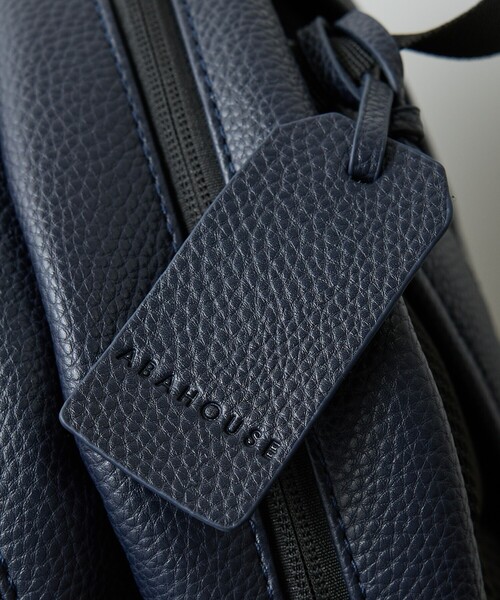 ABAHOUSE（アバハウス）の「【WEB別注】シボレザー スマートリュック / バックパック / 15.0インチPC対応 / A4サイズ対応可能（バックパック/リュック・メンズ・ネイビー/ブラック/グレー・フリー）」の5枚目の写真