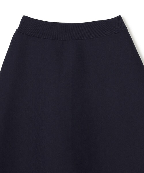 UNFILO（アンフィーロ）の「BEAUTY FORM KNIT フレアスカート（スカート・レディース・ネイビー系/ベージュ系/ブラック系・SMALL/MEDIUM/LARGE）」の11枚目の写真