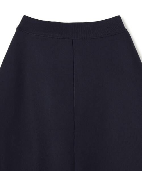 UNFILO（アンフィーロ）の「BEAUTY FORM KNIT フレアスカート（スカート・レディース・ネイビー系/ベージュ系/ブラック系・SMALL/MEDIUM/LARGE）」の12枚目の写真