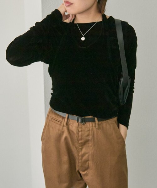 ear PAPILLONNER（イアパピヨネ）の「シアーベロアトップス【SUM1 STYLE(スミスタイル)】（Tシャツ/カットソー・レディース・ブラック/ベージュ・FREE）」の2枚目の写真