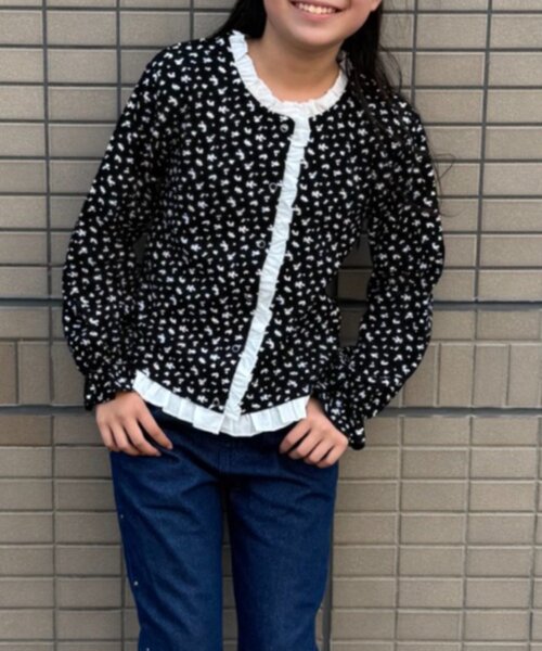 CIAOPANIC TYPY(チャオパニックティピー)の「【WEB限定】【KIDS】フラワープリントフリルワッフルスナップカーデ(カーディガン/ボレロ・キッズ・グレー/ブラック/アイボリー・150/130/110)」の10枚目の写真