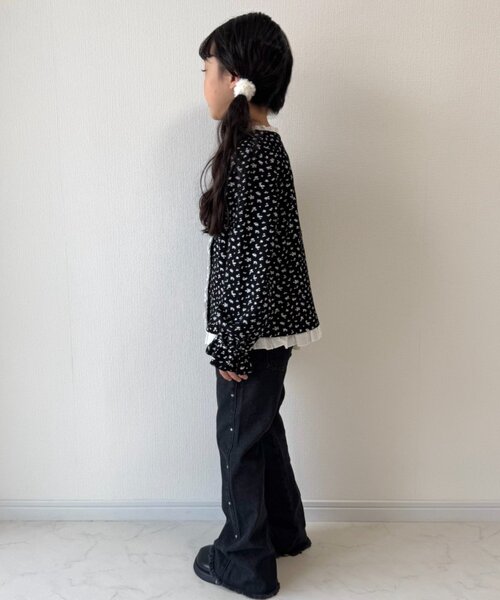 CIAOPANIC TYPY(チャオパニックティピー)の「【WEB限定】【KIDS】フラワープリントフリルワッフルスナップカーデ(カーディガン/ボレロ・キッズ・グレー/ブラック/アイボリー・150/130/110)」の16枚目の写真