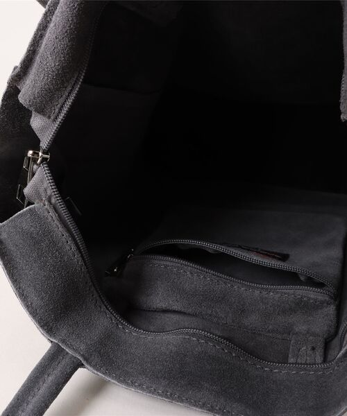 andrea cardone（アンドレアカルドネ）の「【ANDREA CARDONE】スエードミディアムトートバッグ(Q56611)（トートバッグ・レディース・ライトブラウン/グレー/グリーン・ALL）」の6枚目の写真