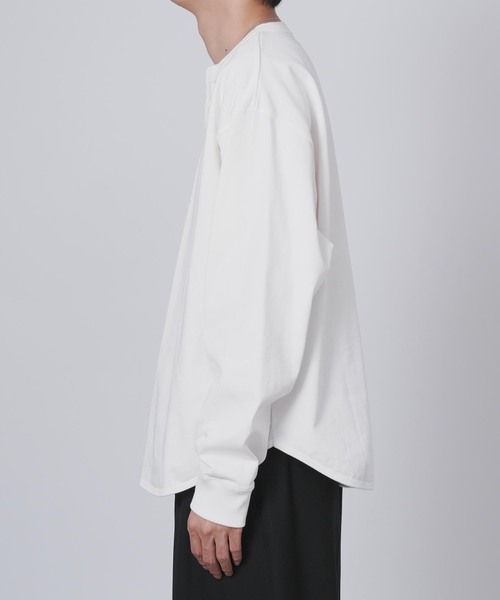 B.C STOCK（ベーセーストック）の「【ANTS & ELEPHANTS】ヘンリーネック ロングスリーブTシャツ（Tシャツ/カットソー・メンズ・ホワイト/ブルー系その他/ブラック・MEDIUM/LARGE）」の22枚目の写真