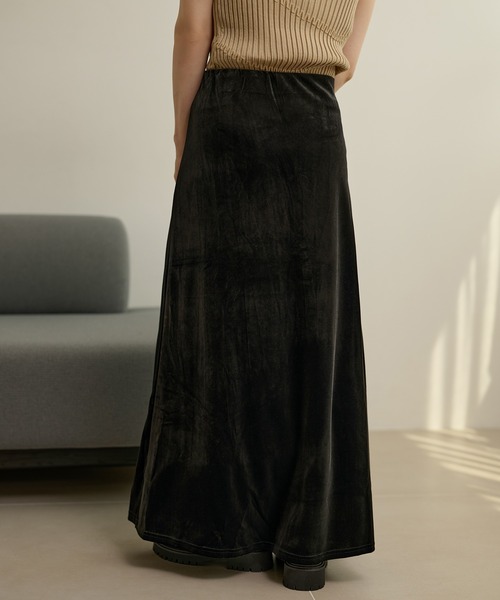LAULEN(ローレン)の「velor narrow long skirt /ベロアナローロングスカート(スカート・レディース・ブラック/グレー/ブラウン・S/M)」の5枚目の写真