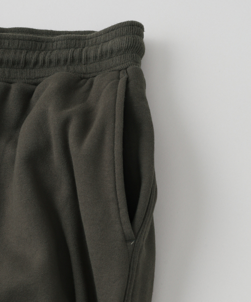 MATSUFUJI（マツフジ）の「MATSUFUJI / マツフジ WIDE SWEATPANTS（スウェットパンツ・メンズ・ブラック/チャコールグレー・3/2）」の5枚目の写真