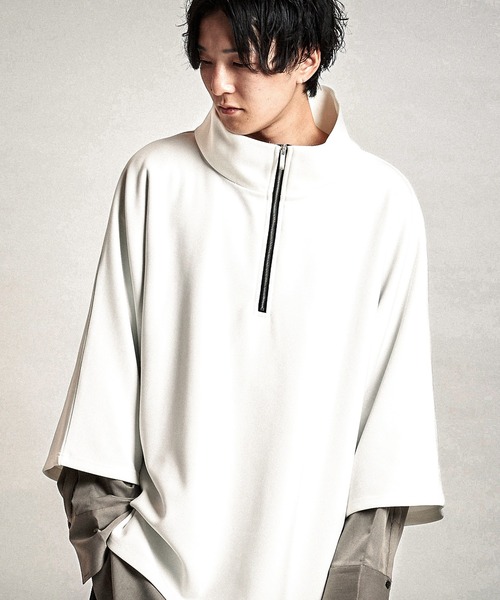 NO ID.（ノーアイディ）の「【NO ID.】Docking Off-Turtle Half Zip Pullover / ドッキング オフタートル ハーフ ジップ プルオーバー（Tシャツ/カットソー・メンズ・ホワイト/ブラック/グレー・ONE SIZE）」の2枚目の写真