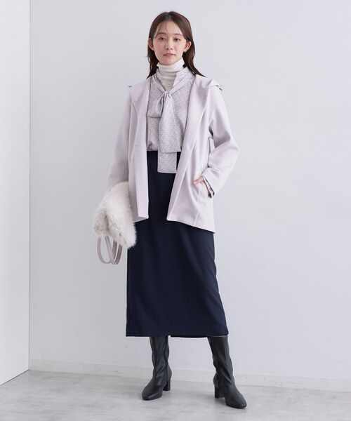 INDIVI(インディヴィ)の「【軽羽織り】フーディーライトコート(ブルゾン・レディース・ライトグレー系5/ネイビー/アイボリー・38/34/15 /13/05)」の15枚目の写真