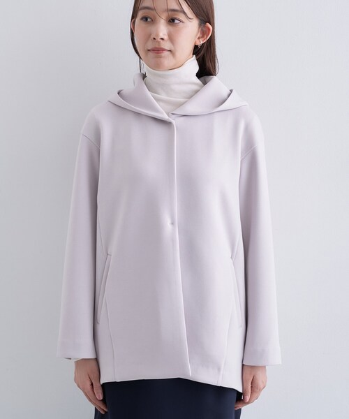 INDIVI(インディヴィ)の「【軽羽織り】フーディーライトコート(ブルゾン・レディース・ライトグレー系5/ネイビー/アイボリー・38/34/15 /13/05)」の17枚目の写真